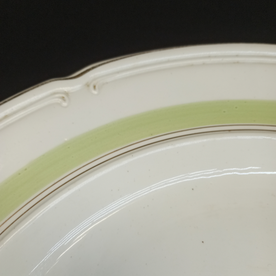 Блюдо сервировочное круглое, "Зеленая лента", диаметр 35 см, Зик Конаково, СССР, следы времени. Картинка 4